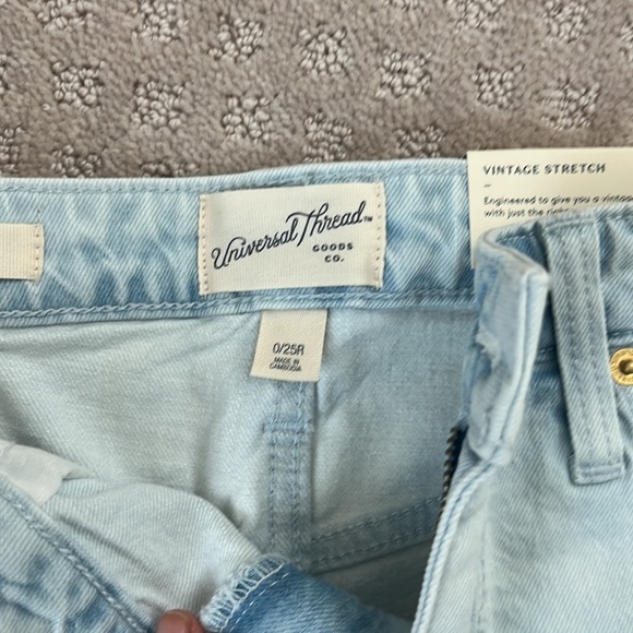 Vintage MIDI Shorts - Picture 3 of 6